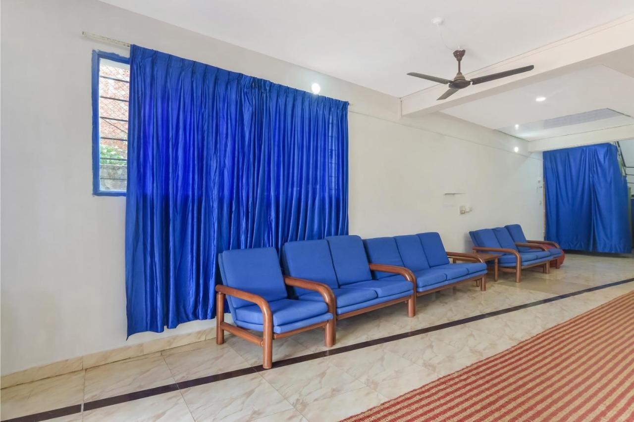 OYO 13581 Hotel Raj Madikeri Buitenkant foto