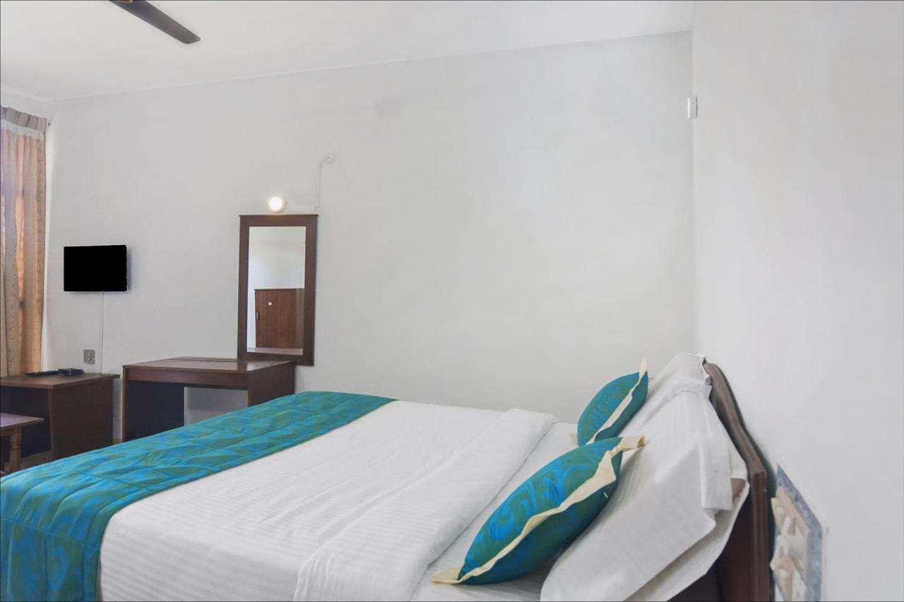 OYO 13581 Hotel Raj Madikeri Buitenkant foto
