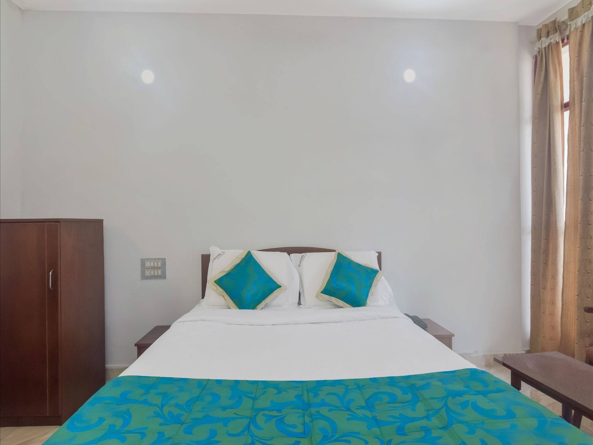 OYO 13581 Hotel Raj Madikeri Buitenkant foto